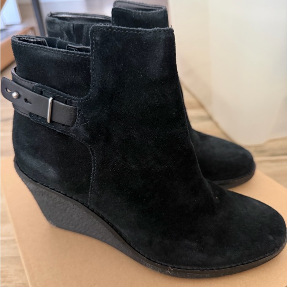 Cole Haan Michelle Suede Wedge Ankle Boots. Black. Size 7. waterproof - Picture 1 of 5